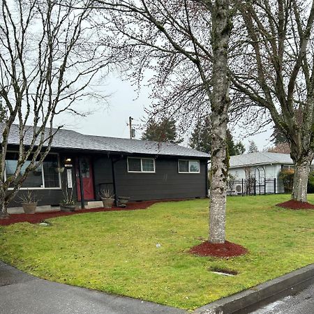 Emerald City 3 Bedroom 1 Bath Home Eugene Extérieur photo