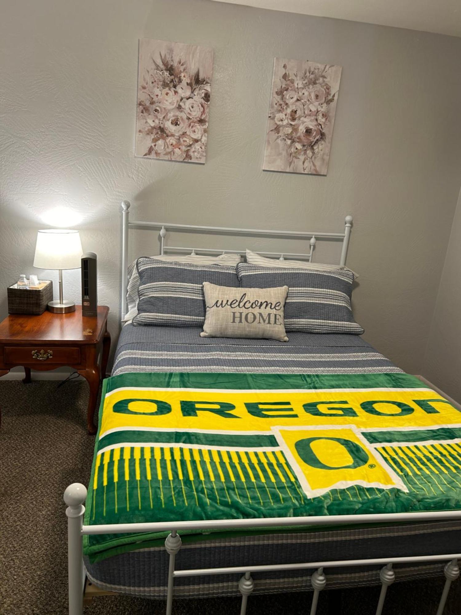 Emerald City 3 Bedroom 1 Bath Home Eugene Extérieur photo