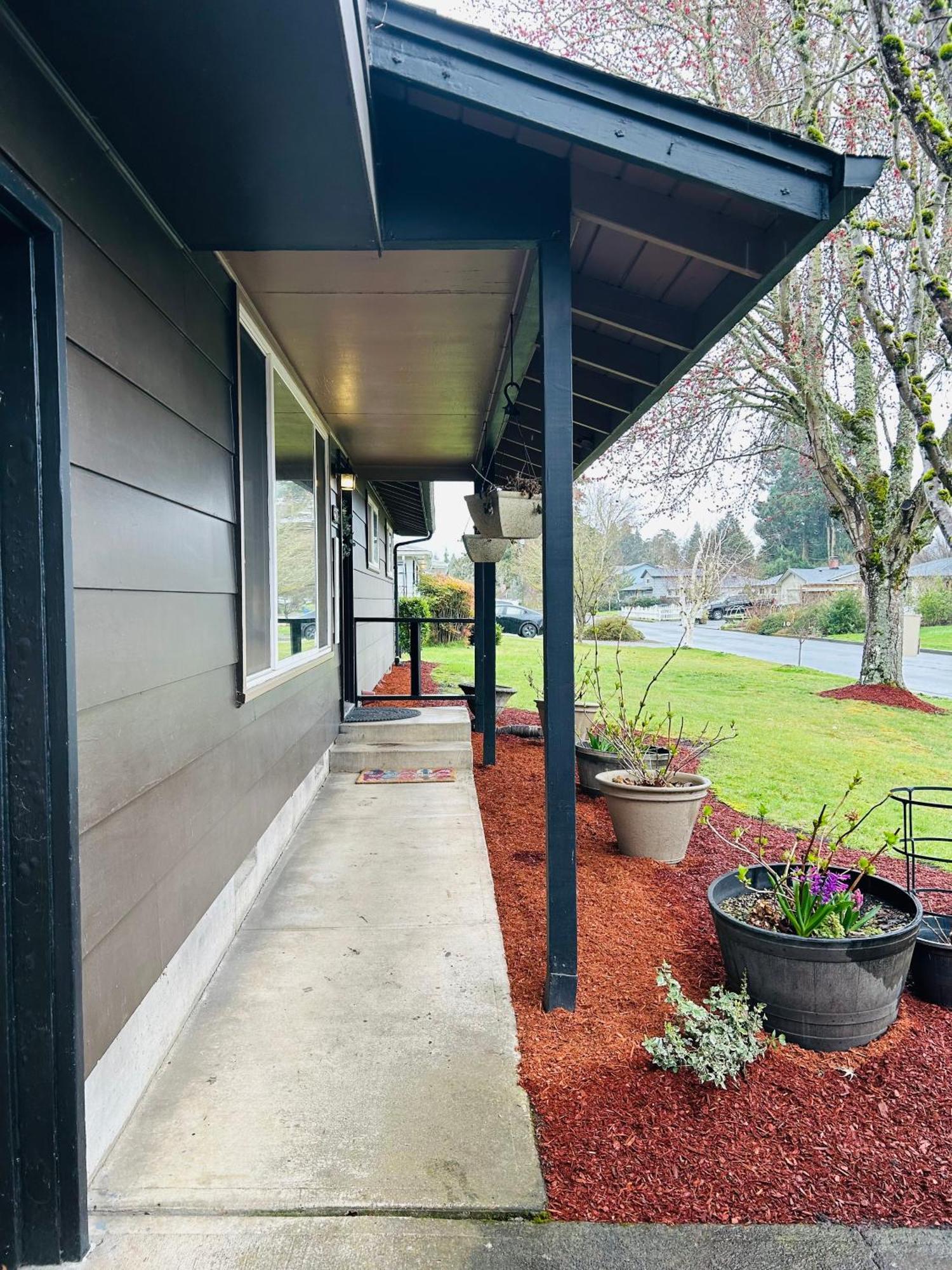 Emerald City 3 Bedroom 1 Bath Home Eugene Extérieur photo